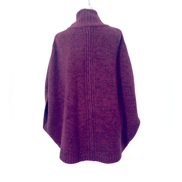 🎉HP🎊Banana Republic Zip Front Caplet - Picture 3 of 10